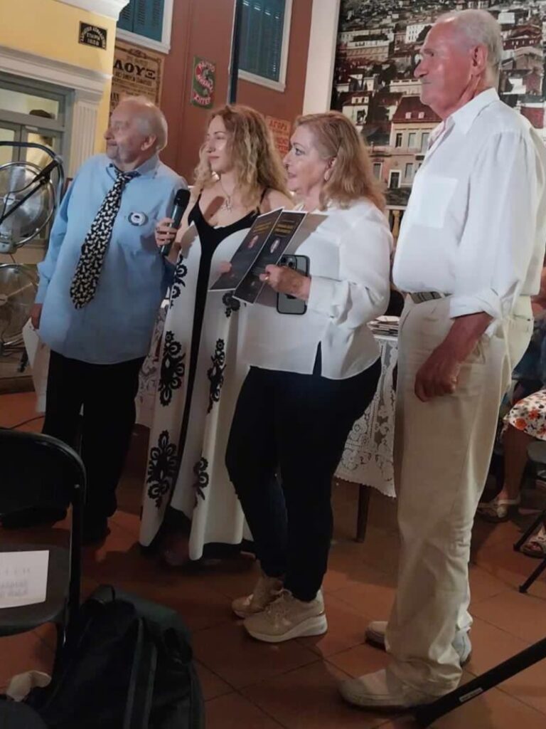 Entrevista a la poeta Luisa Cámere Quiroz