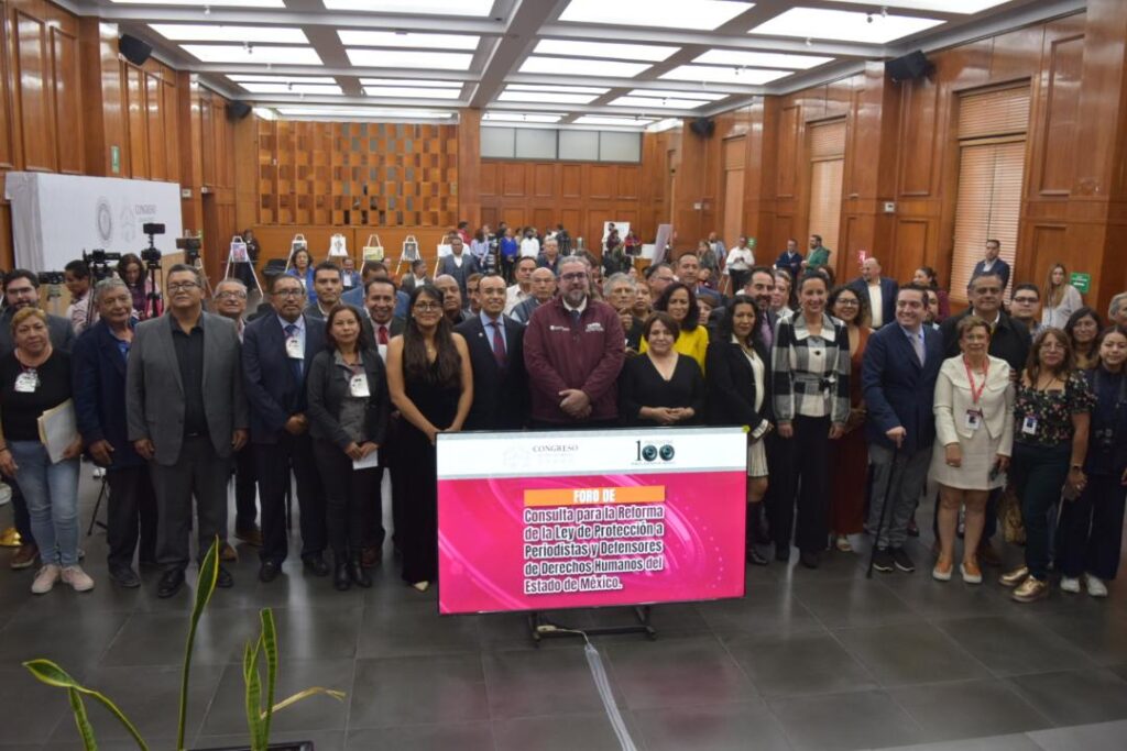 En cuarto foro, periodistas buscan reformas a su Ley