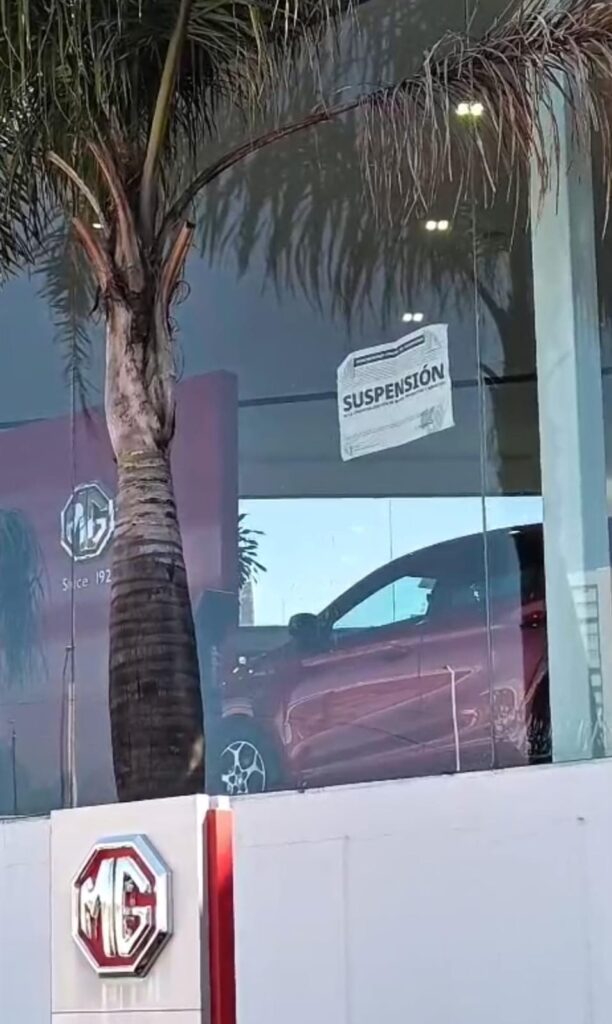 Por prácticas irregulares, Profeco suspende a la agencia de autos MG en Angelópolis 