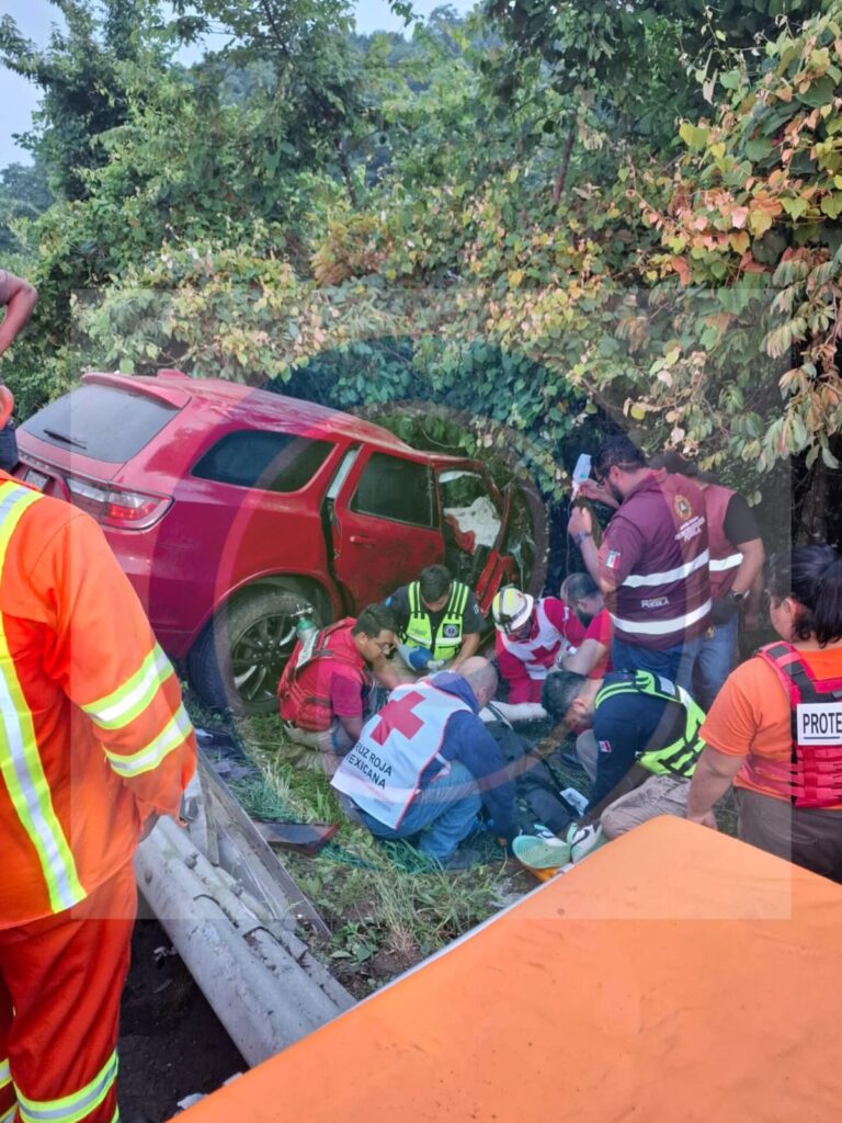 Fatal accidente cobró la vida de tres personas en Venustiano Carranza