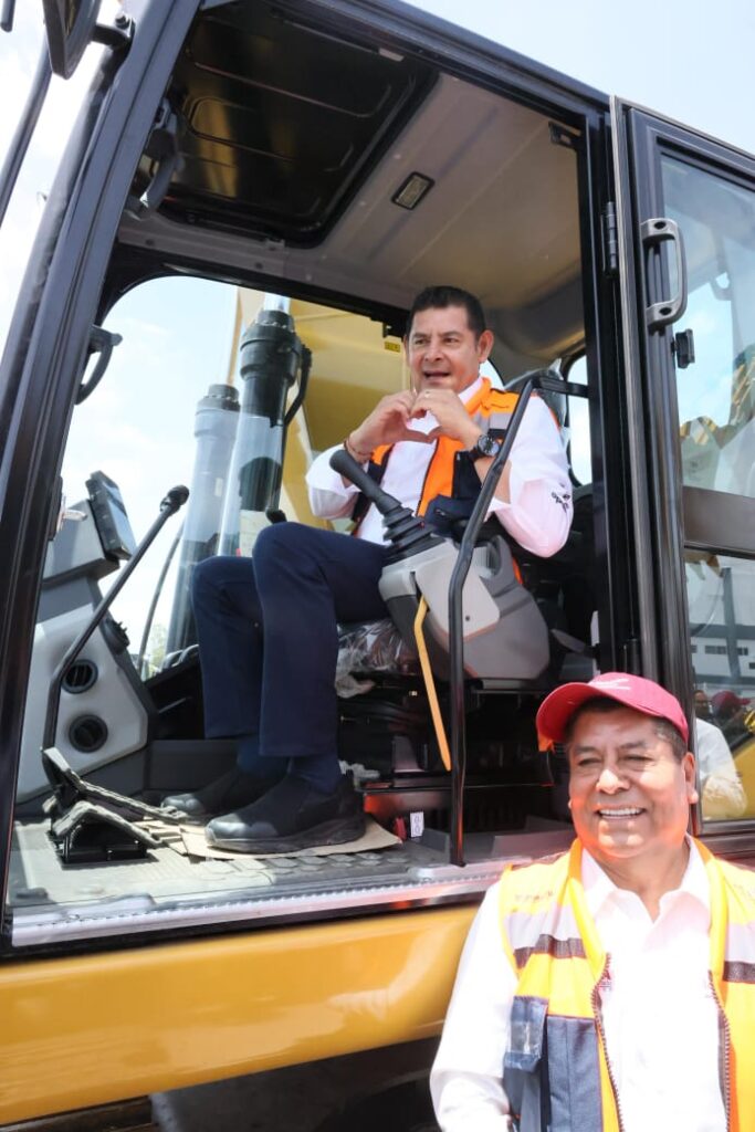 En Puebla, lucha frontal contra el huachicol: Armenta