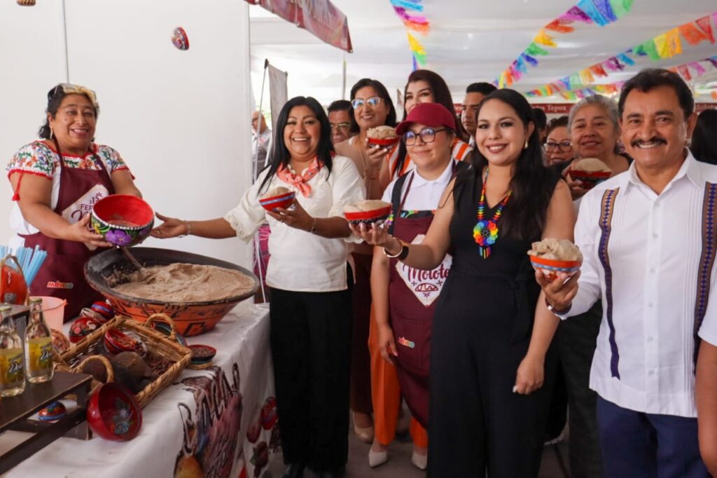 Tonantzin Fernández inicia la Feria del Molote 2025 en San Pedro Cholula