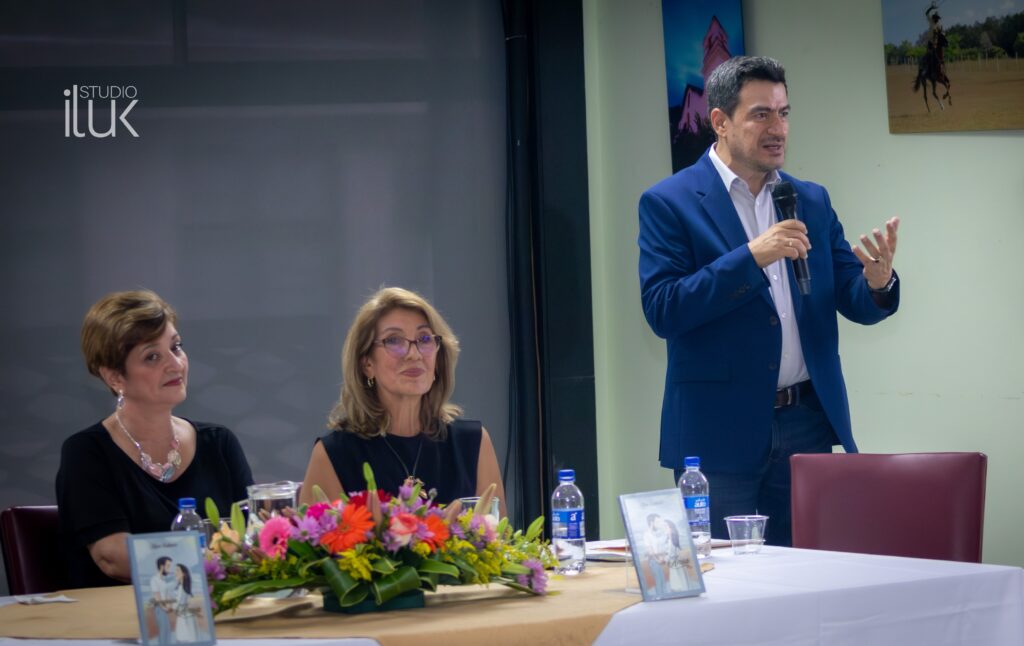 Presentación del libro Percepción de Amor de Ligia Calderón