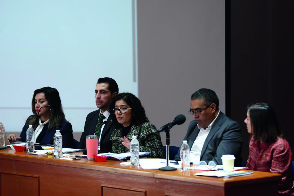 Mantiene rectora Paty Zarza cercanía con centros Universitarios y UAP