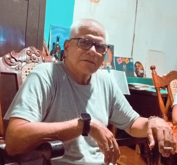 Bitácora de futuro: Las flores muertas ambulantes y otros Minicuentos