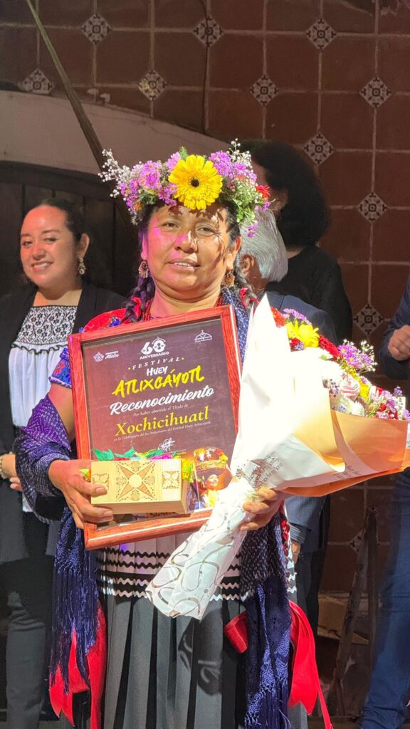 Coronan a Goudilia González Palacios como Xochicihuatl del 60° Aniversario del Huey Atlixcáyotl