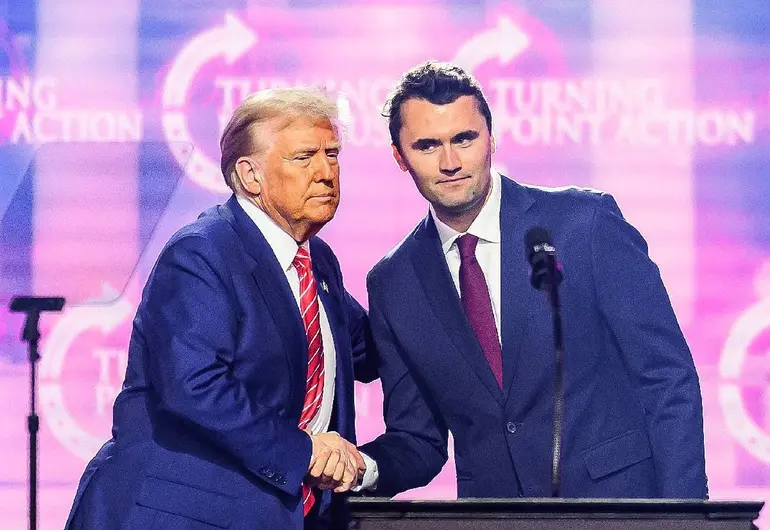 Detienen a presunto asesino de Charlie Kirk, activista conservador