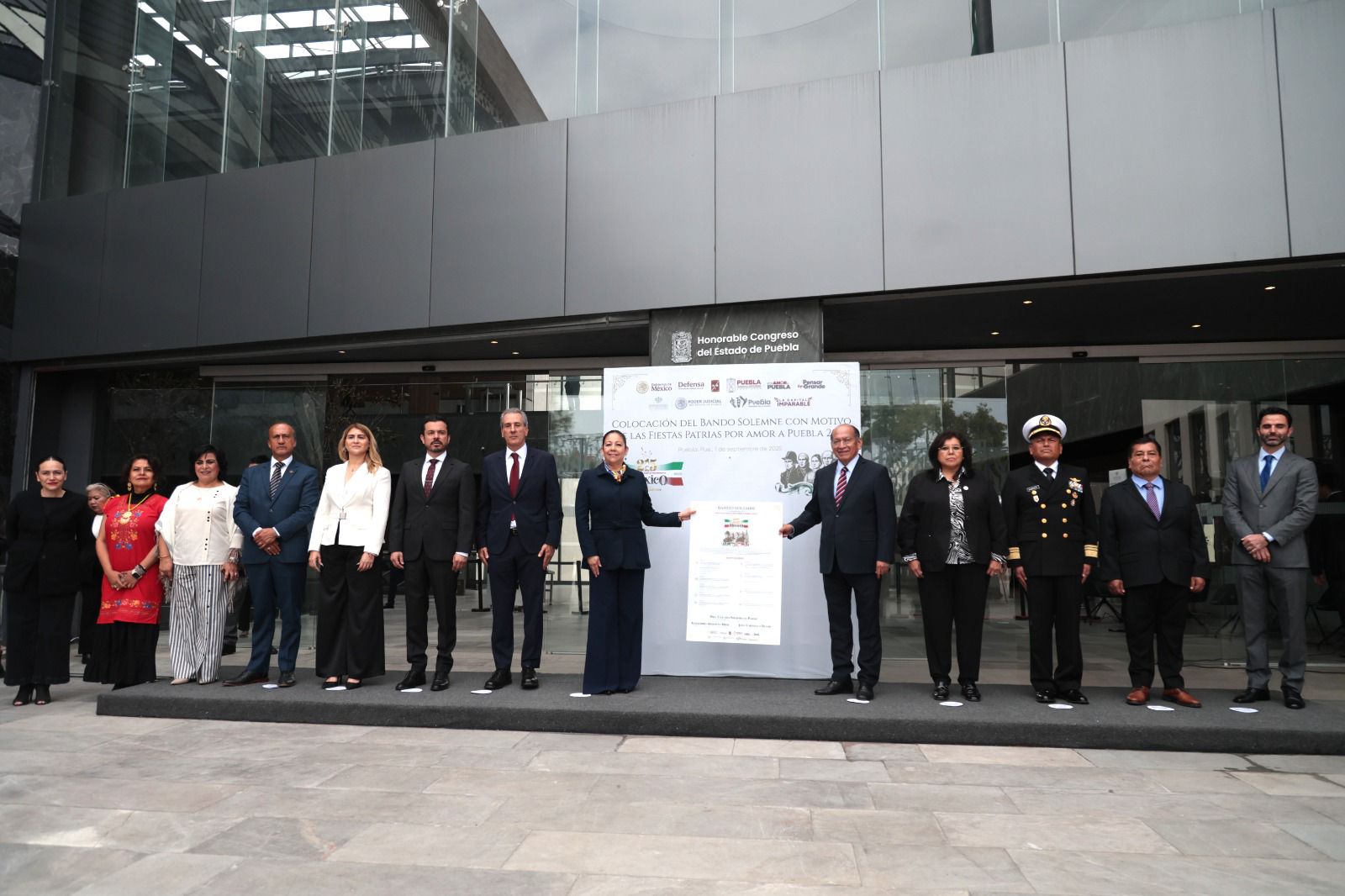 Colocan en el Congreso del Estado Bando Solemne con motivo de las ...