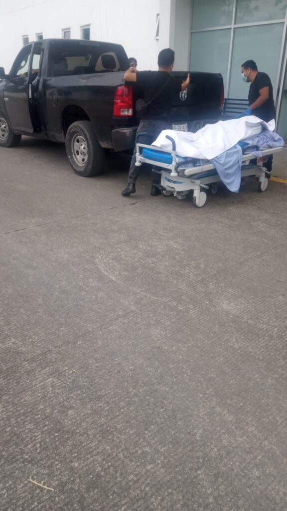 Traslado de la FGE de cadáver causa polémica en Huauchinango 