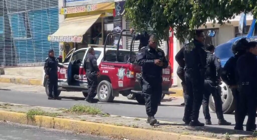 Detienen a trailero armado en Tehuacán