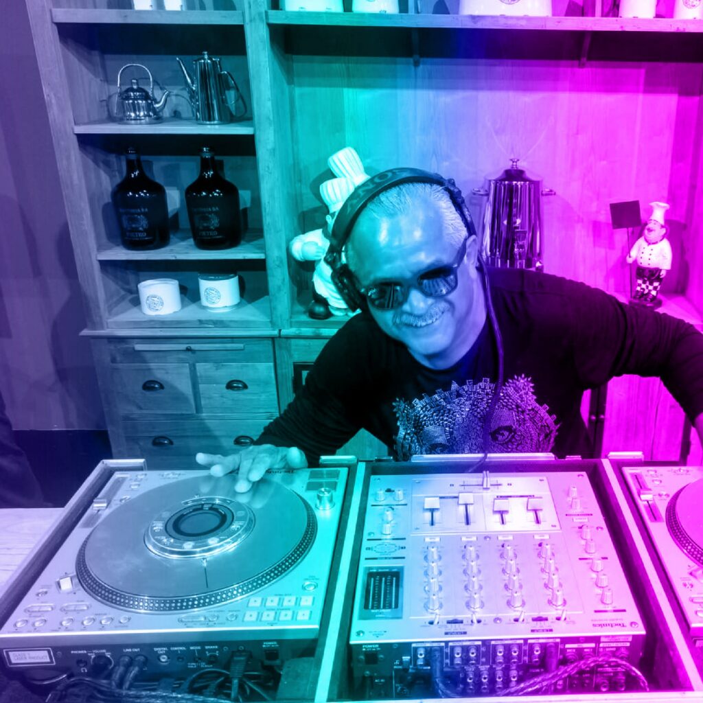 Regresan los años 80’s al Teatro Polivalente del CEART