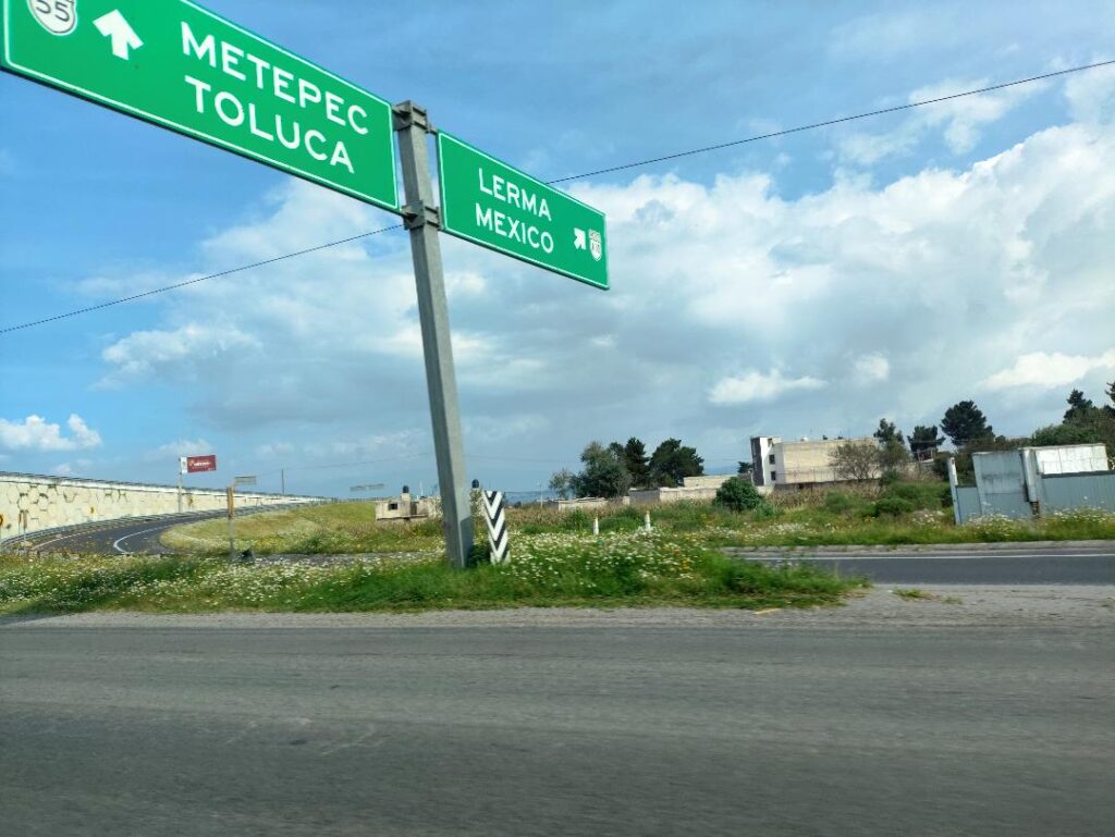 Cierran autopista Lerma-Tenango del Valle