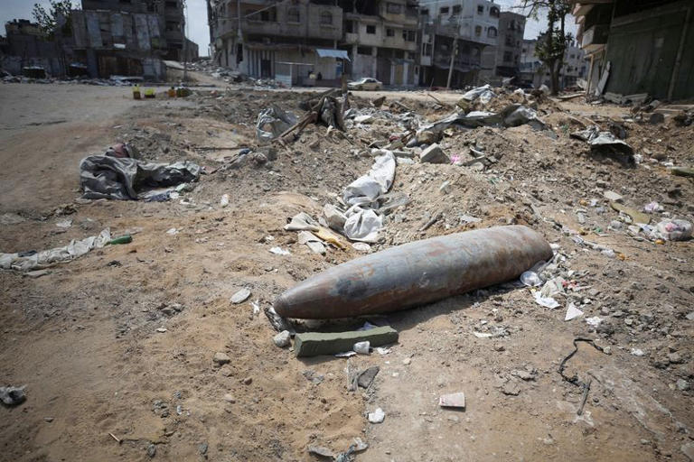 Limpiar de bombas la superficie de Gaza llevará hasta 30 años, según grupo humanitario