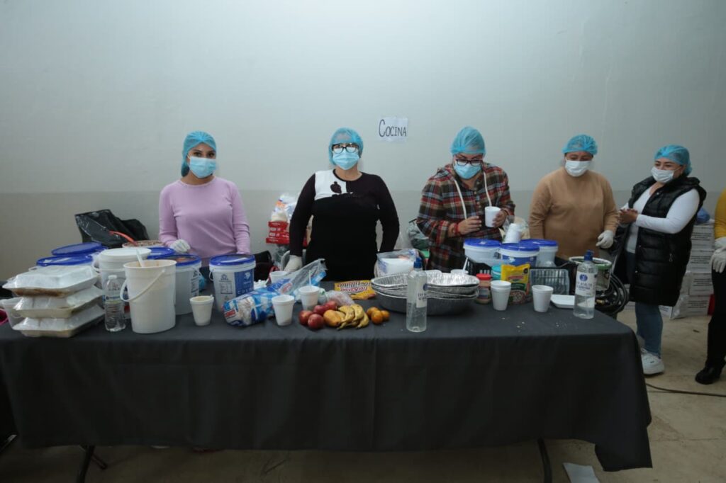 Gobierno de Puebla brinda atención a familias de Sierra Norte