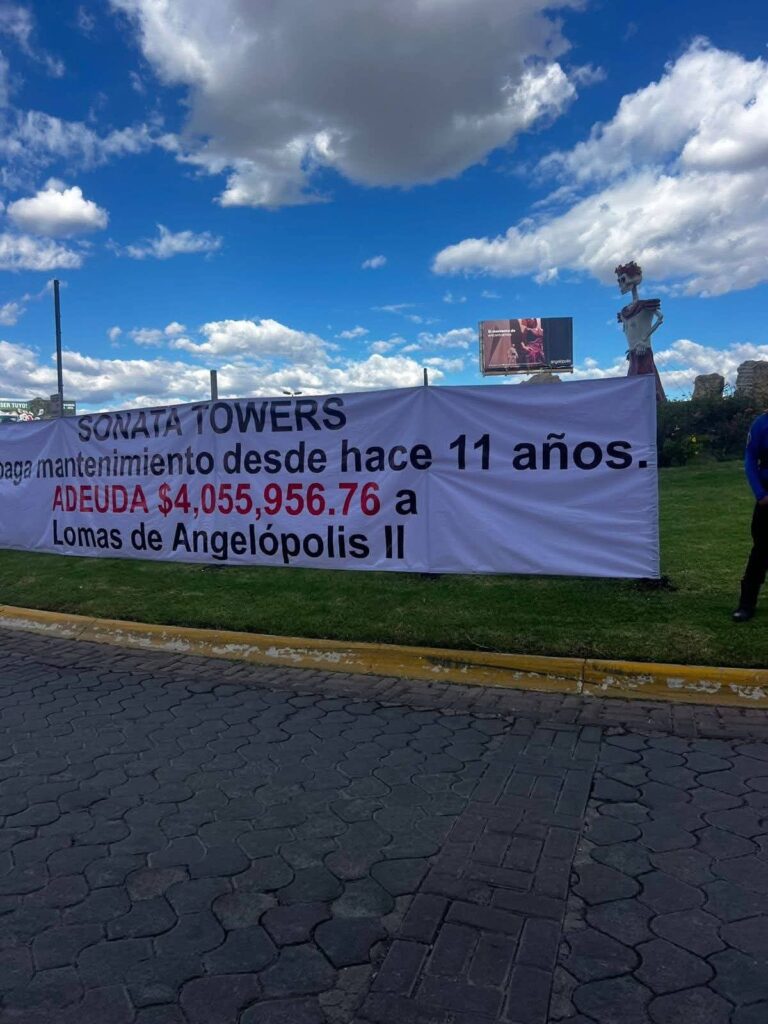 Propietarios del Sonata Towers exhibidos por supuesto adeudo de más de 4 mdp