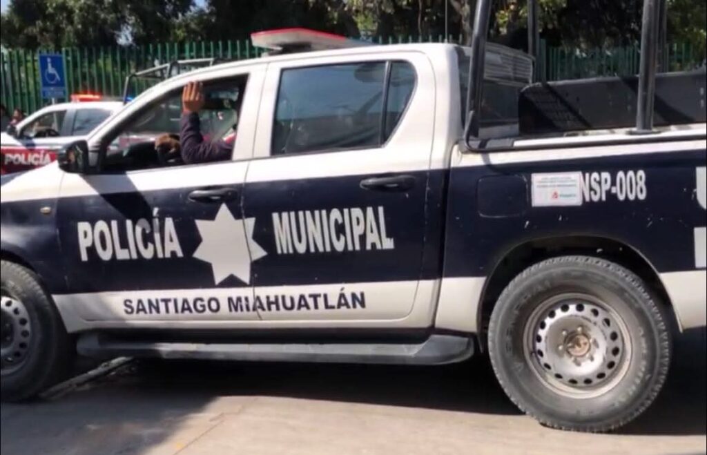 A policias de Miahuatlán se les habría perdido un detenido