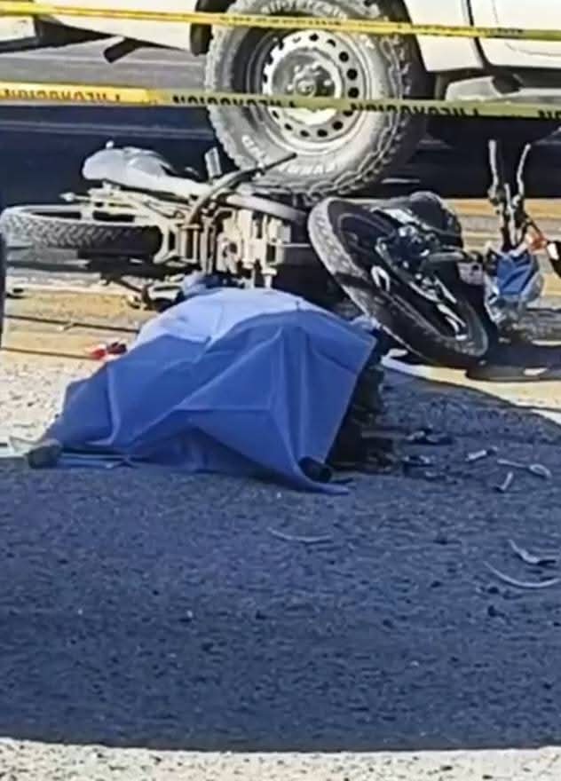 Murió motociclista aplastado por un camión en Santiago Miahuatlán