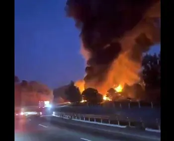 Reabre circulación de la México-Puebla tras explosión de pipa