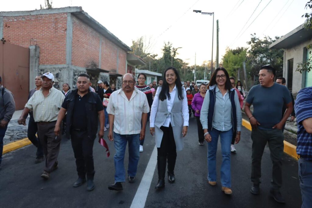 Ariadna Ayala entrega en La Magdalena Axocopan