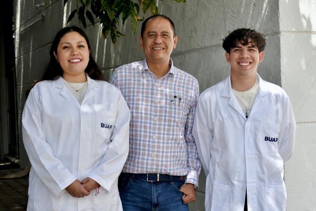 En la BUAP se estudian antimicrobianos de origen natural