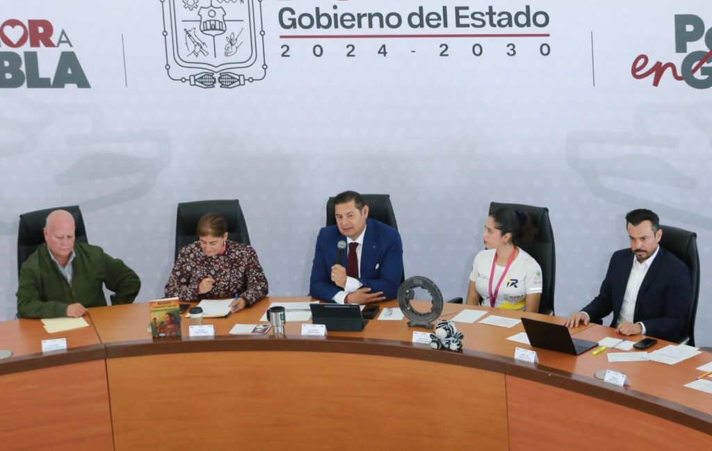 224 expedientes abiertos contra exfuncionarios de gobiernos pasados: Choco Parra 