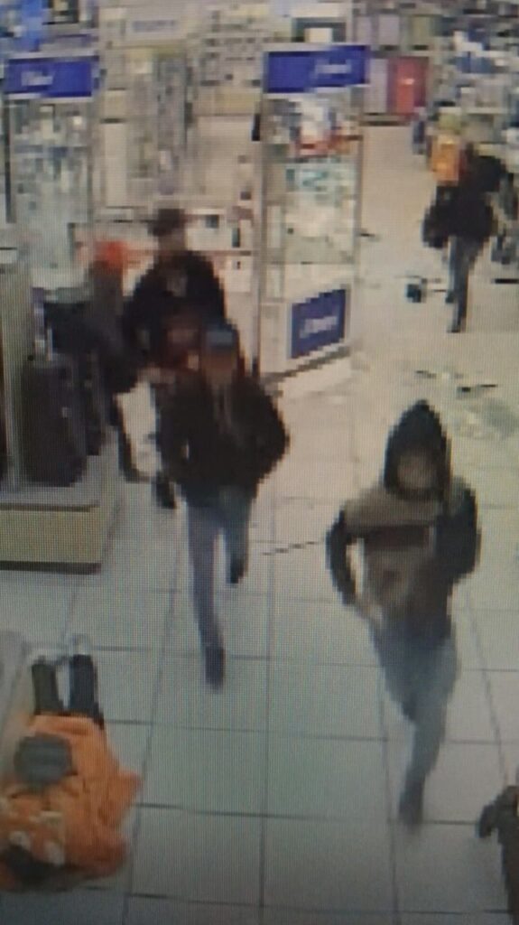 Asaltaron Coppel de la 11 sur