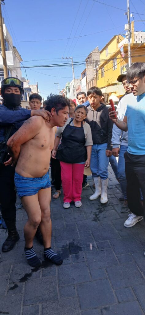 Video: Casi linchan a dos presuntos ladrones en Tecamachalco