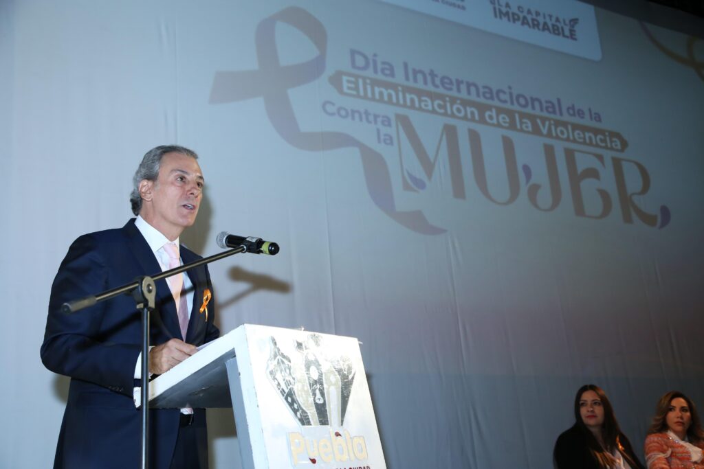 Refrenda Pepe Chedraui eliminación de la violencia contra niñas, adolescentes y mujeres