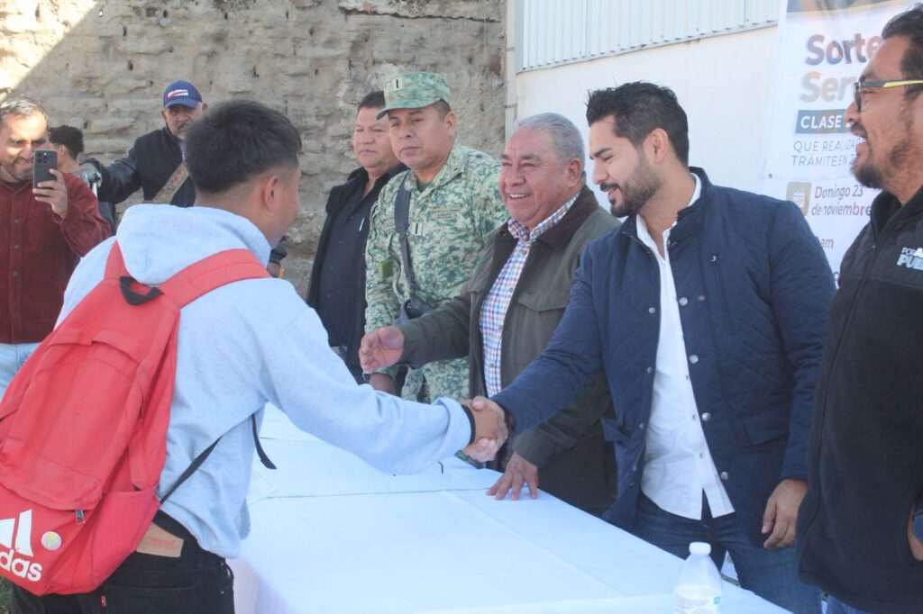 Amozoc lleva a cabo el Sorteo del Servicio Militar Nacional, Clase 2007 y Remisos