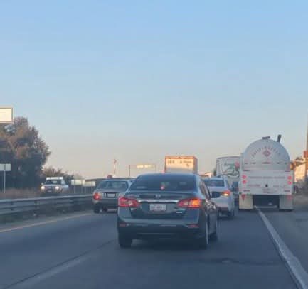 Bloquean la autopista México-Tuxpan