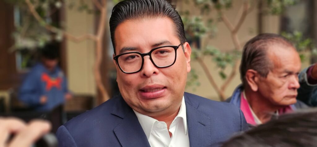 Néstor Camarillo abre puerta de Movimiento Ciudadano a Eduardo Rivera y su grupo