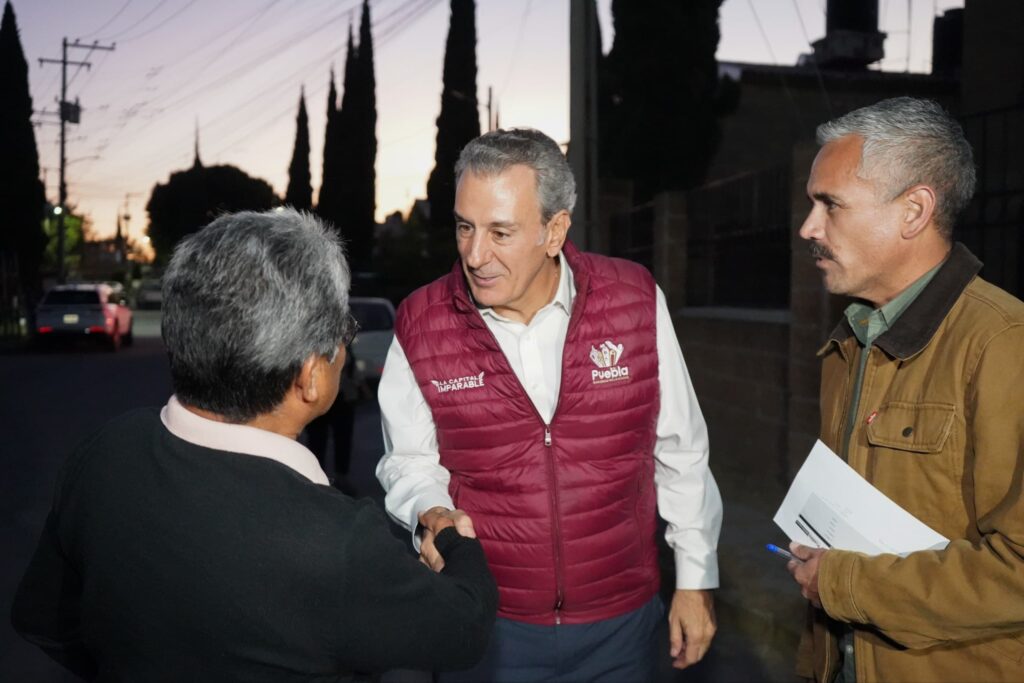 Fortalece Pepe Chedraui Senderos de Paz con alumbrado público LED en Geovillas del Sur