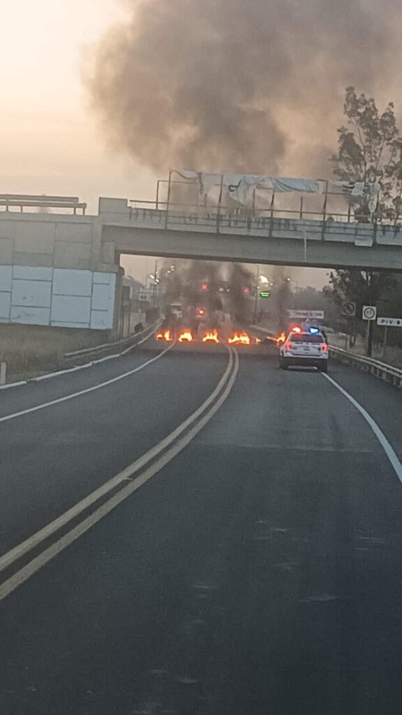 Endurecen bloqueos carreteros en Tlaxcala