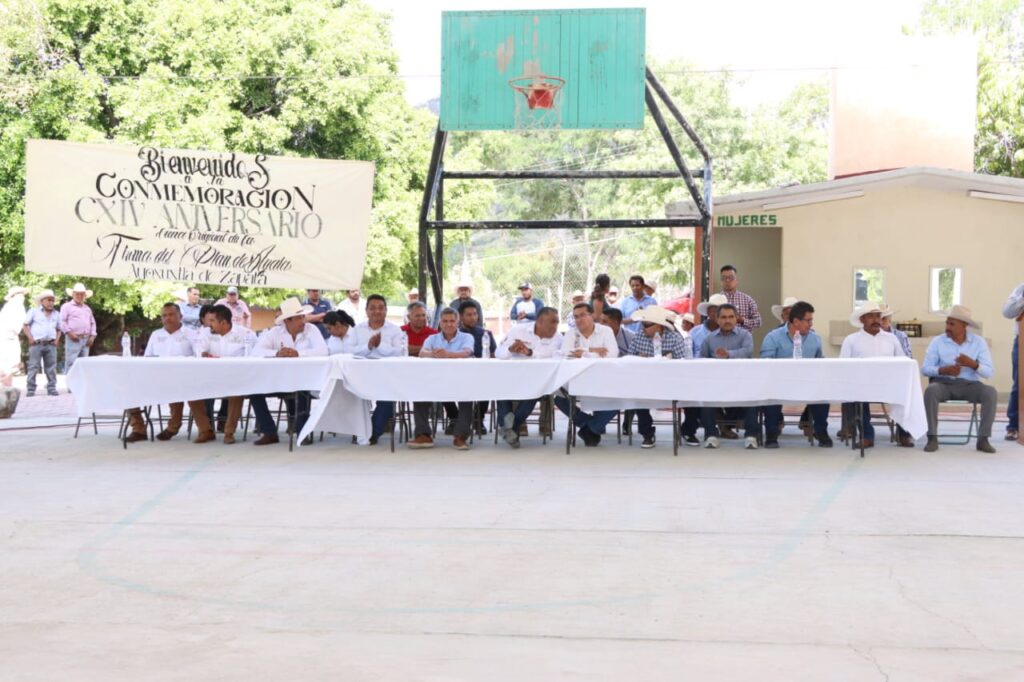 Asiste Pavel Gaspar al 114 aniversario de la firma del Plan de Ayala