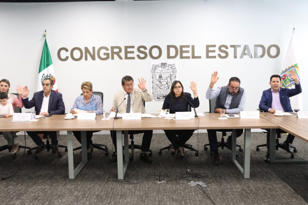 Avala el Congreso leyes de ingresos de 42 municipios para 2026