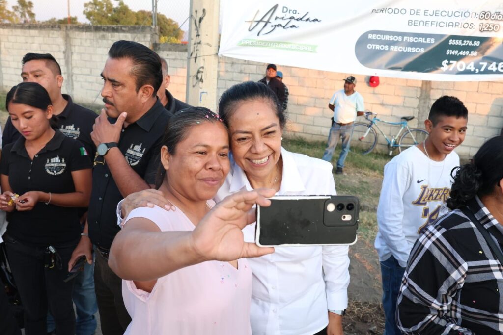 Ariadna Ayala impulsa rehabilitación del puente alcantarilla en Tenextepec