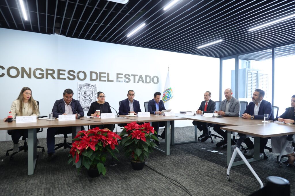 Avala Congreso Ley de Ingresos del Municipio de Puebla y comodato del Paseo Bravo