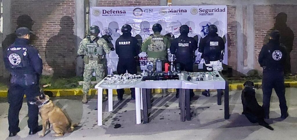 Fuerzas de seguridad realizan operativos en penales de Puebla y Huauchinango.
