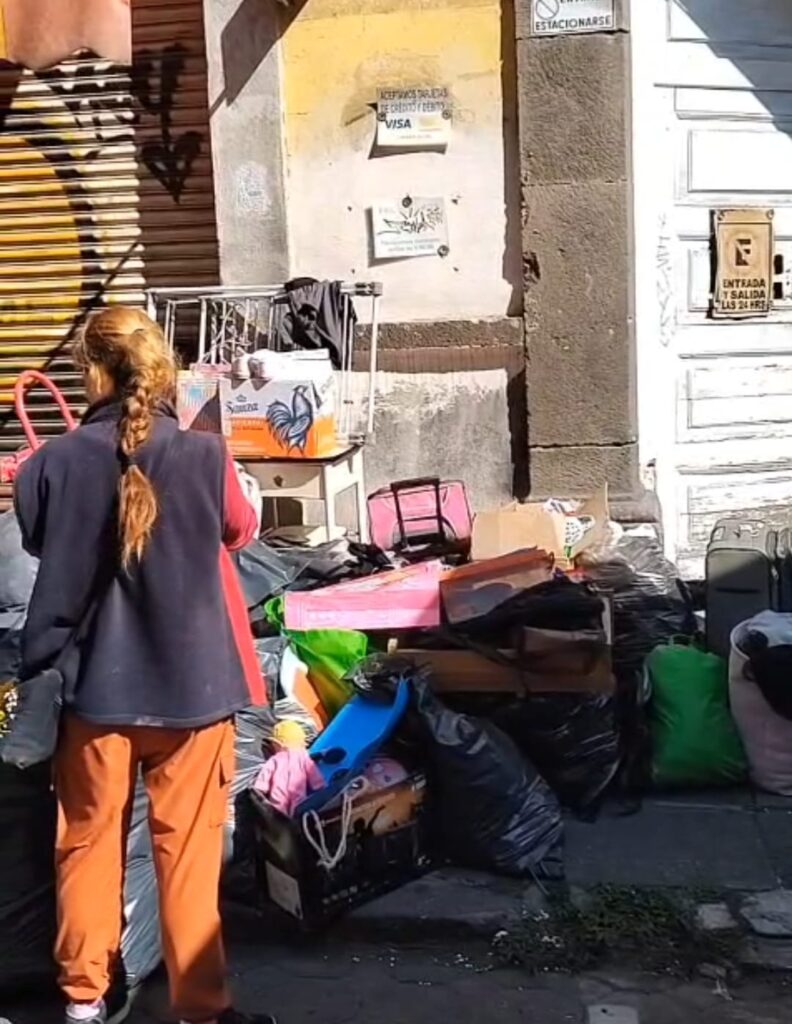 Desalojan a familia en el Centro Histórico
