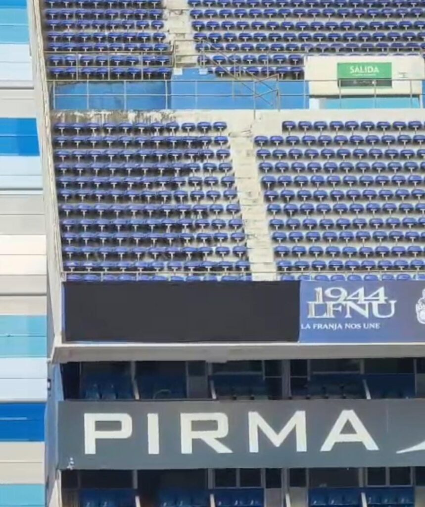Cruz Azul se apodera del estadio Cuauhtémoc