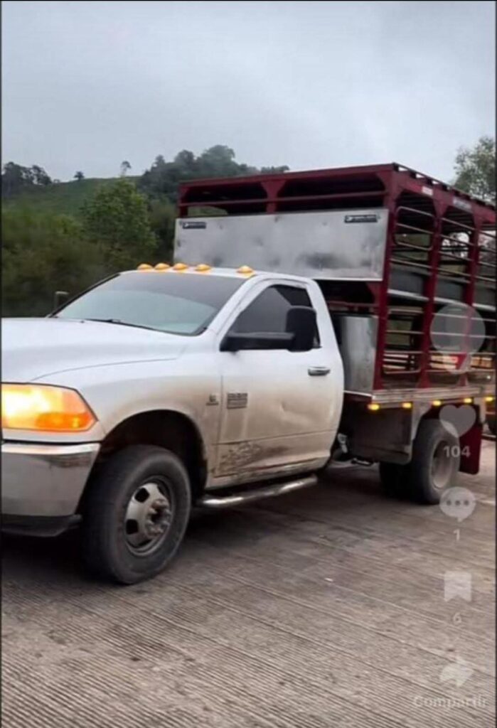 Rebasada la Guardia Nacional: Sigue la inseguridad a tope en Huauchinango, roban camioneta en el Tejocotal y la esconden en Acaxochitlán