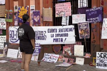 Mujeres de Colima, Coahuila y Nuevo León también salen a las calles por el 8M