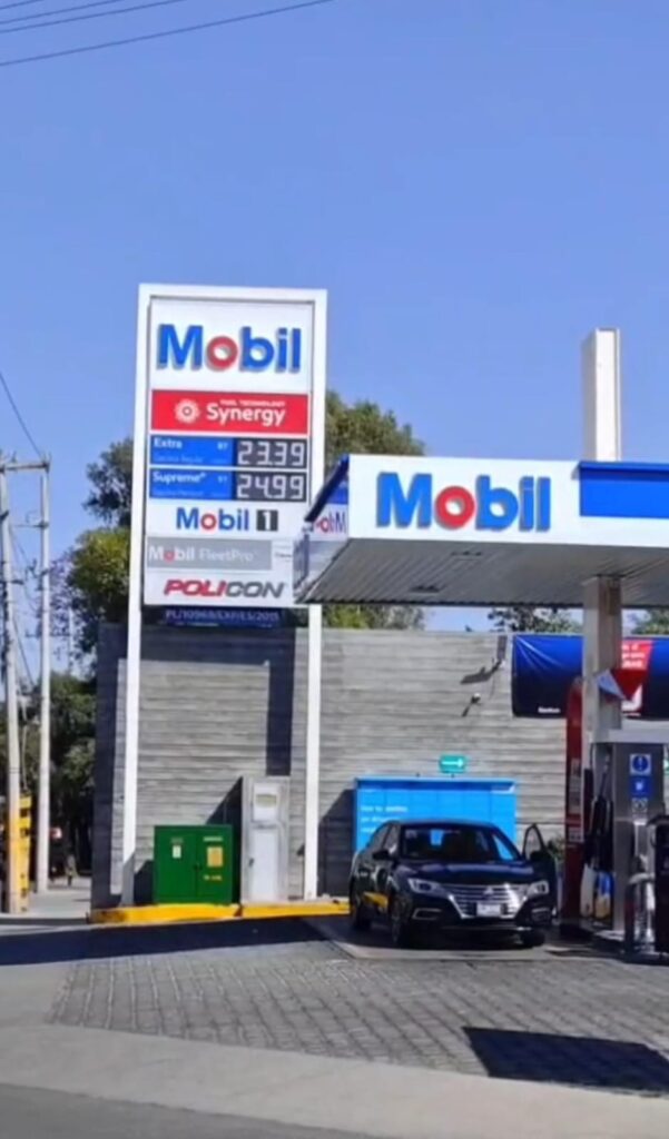 En algunas gasolineras el costo del litro de premium subió hasta 2 pesos