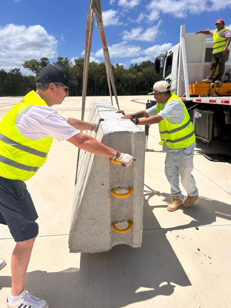 Comenzó la conformación del Óvalo de Nascar México Series en el Aeropuerto de Tulum