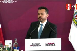 Cablebús será gratis para adultos mayores, discapacitados y estudiantes de primaria: Choco Parra