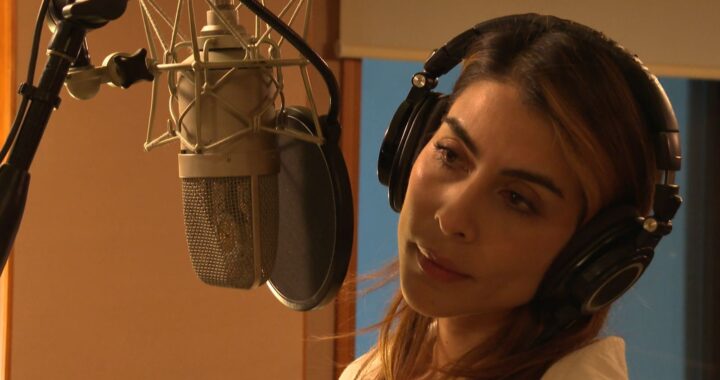 María León interpretará el tema oficial de “Tan cerca de ti, nace el amor”