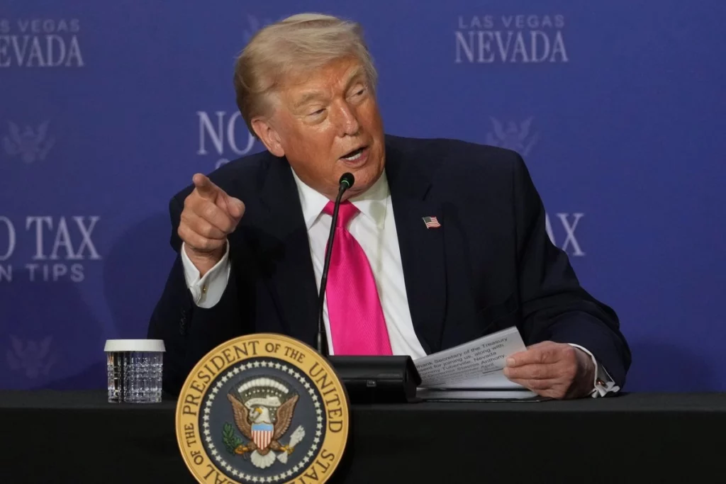 Trump “agradece” apertura de Ormuz, pero asegura que bloqueo de EU sigue hasta que haya acuerdo con Irán