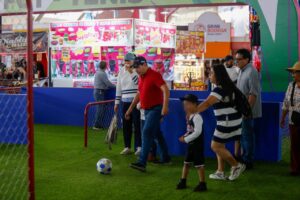 Visitantes y poblanos convierten a la feria Puebla 2026 en un éxito