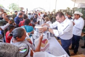Con los “tianguis del bienestar”, se le devuelve al pueblo lo robado: Armenta