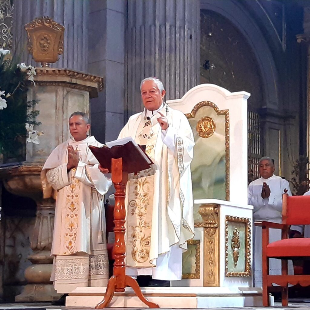 Arzobispo pide por las mamás de Puebla